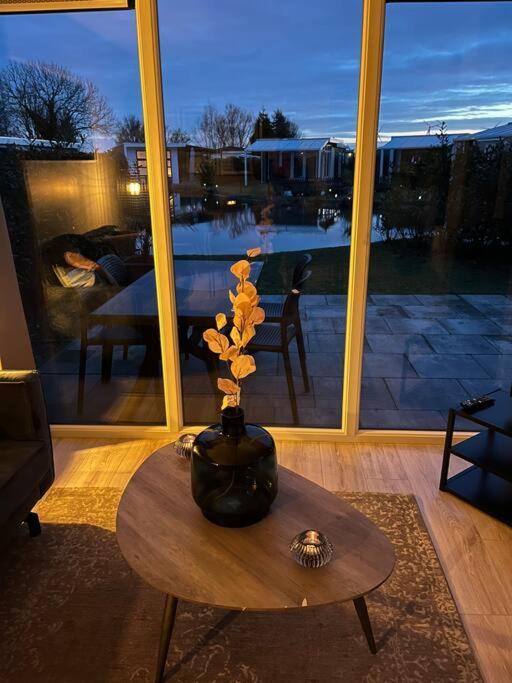 Luxus Chalet Waterfront Lathum Exterior photo